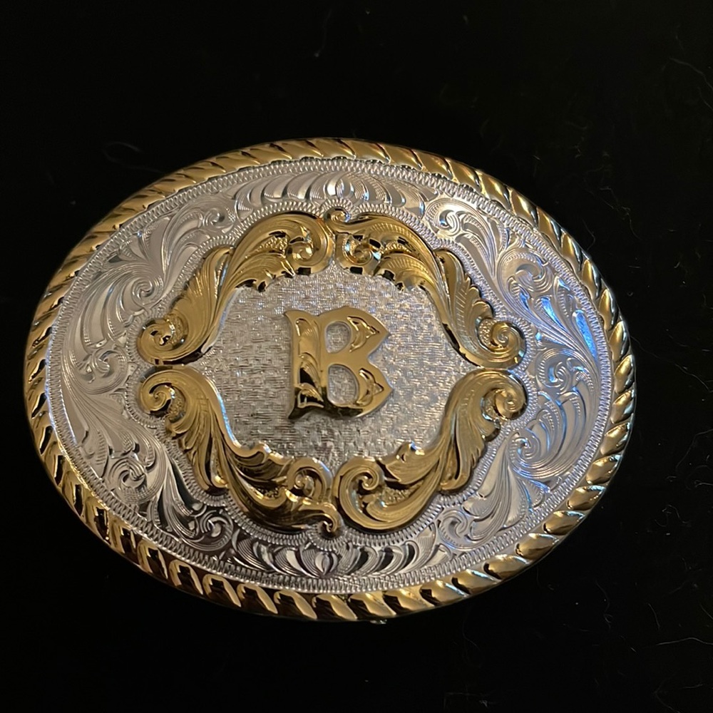 NWOT MONTANA SILVERSMITHS customized belt buckle